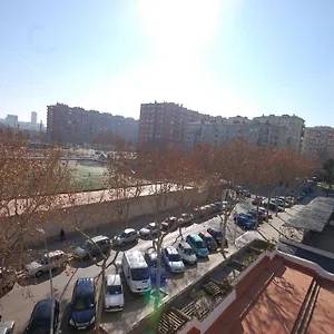 lets-holidays-apartment-in-sant-marti.topbarcelonahotels.com/