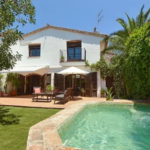 villa-lola-sitges.catalonia-hotels.com/