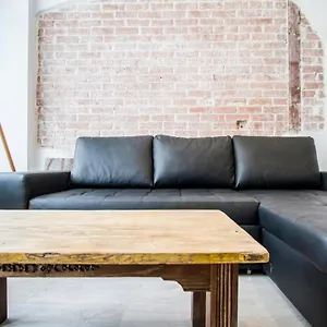 Apartamento Moderno Estudio-loft Chamartin, Madrid